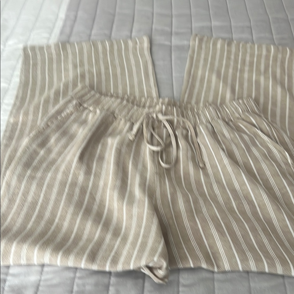 (BRIGGS).women’s Striped Tan and White Wide Leg Pants size L - Picture 3 of 11